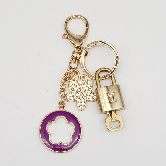 Authentic Louis Vuitton Lock & Key with Unbranded Flower Charm, Keychain - Picture 1 of 9